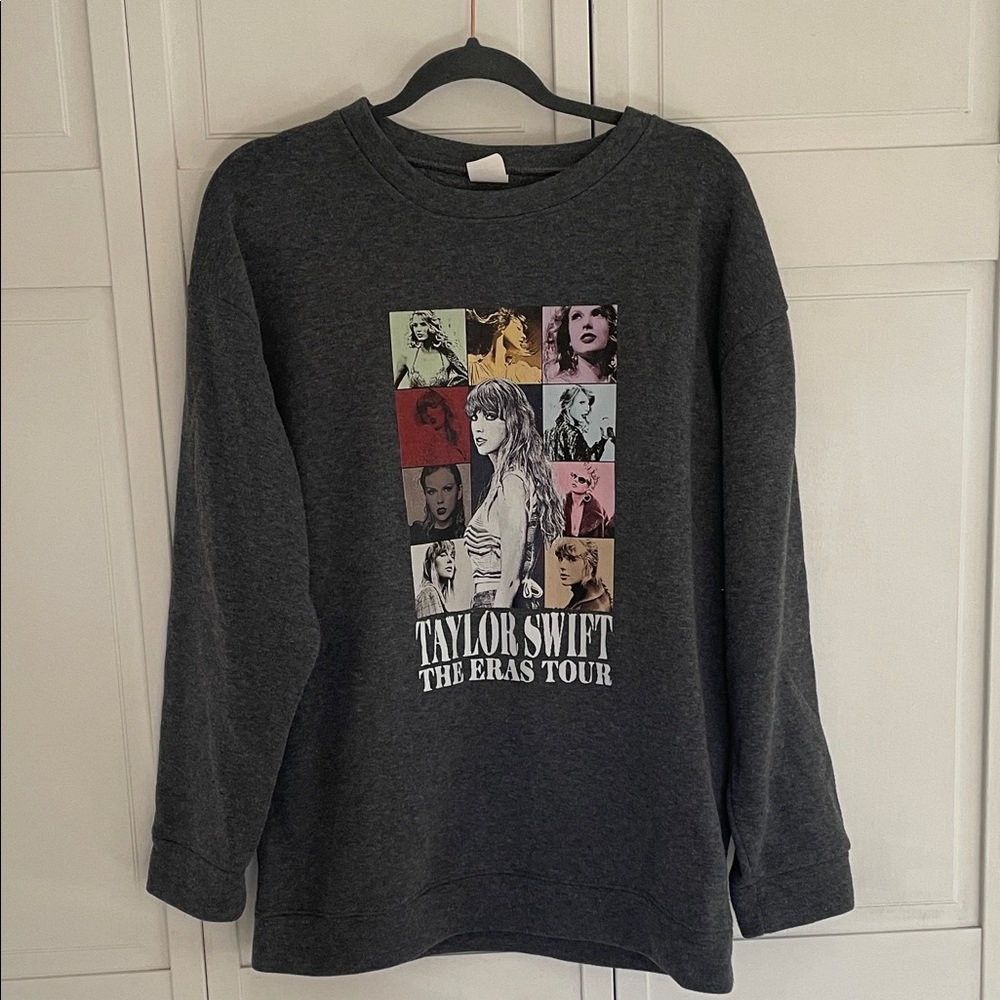 Taylor Swift Gray Eras Tour Sweatshirt Super Soft Oversized Fit Size Small